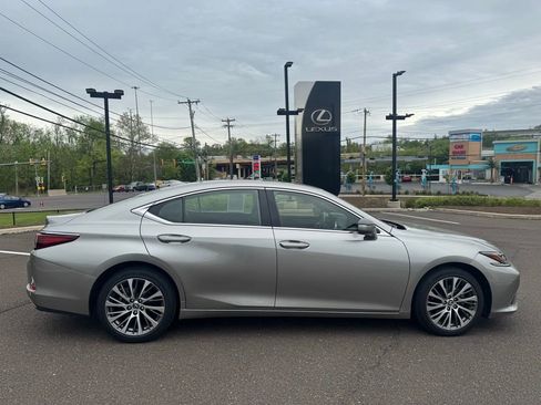 Used 2019 Lexus ES 350 w/ Premium Package FWD image 5