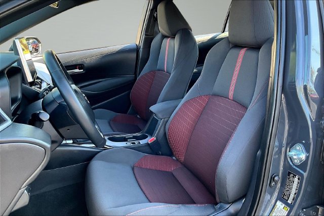 Used 2026 Toyota Corolla SE w/ SE Package FWD image 19