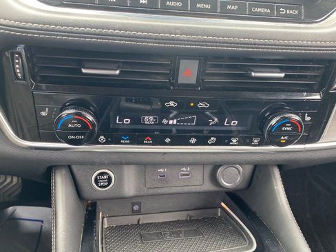 Used 2021 Nissan Rogue Platinum AWD/4WD image 21