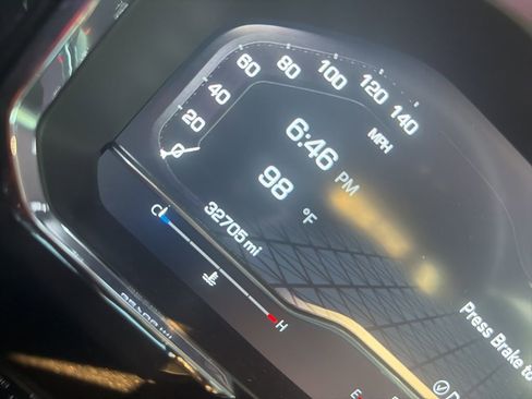 Used 2024 GMC Sierra 1500 Elevation w/ Elevation Premium Package image 5