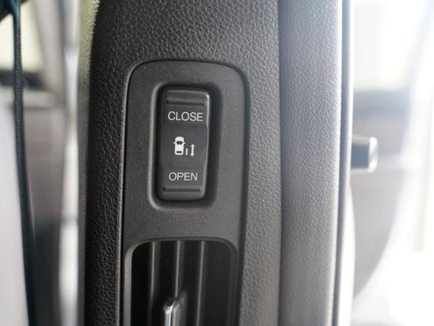 Used 2021 Honda Odyssey Touring image 38