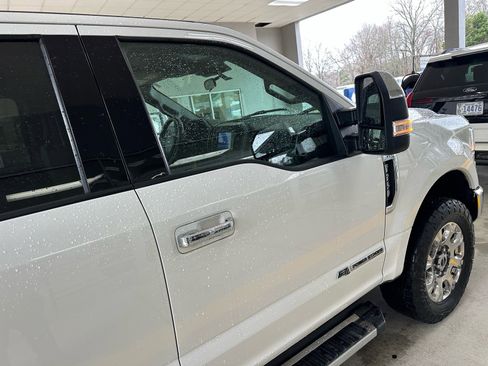 Used 2021 Ford F250 XLT w/ XLT Premium Package image 9