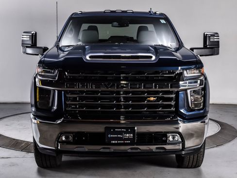 Used 2020 Chevrolet Silverado 2500 LTZ AWD/4WD image 2