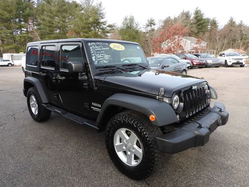 Used 2015 Jeep Wrangler Unlimited Sport w/ Quick Order Package 24S image 3