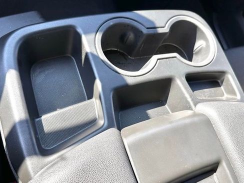 Used 2024 GMC Sierra 1500 Elevation image 25