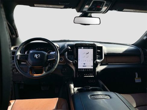 Used 2023 RAM 3500 Limited image 22