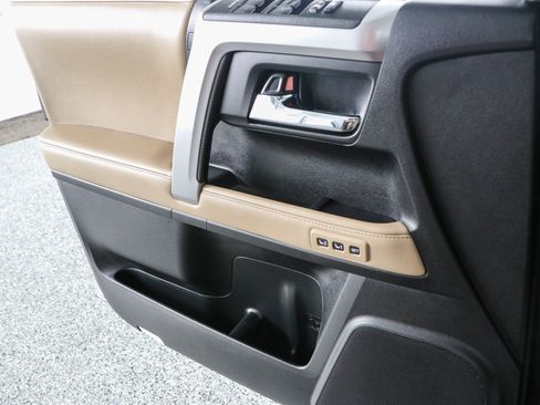 Used 2024 Toyota 4Runner Limited AWD/4WD image 23
