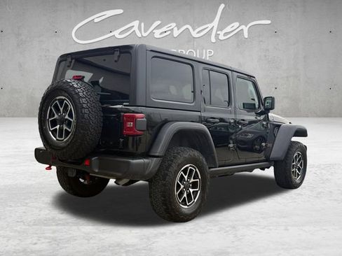 Used 2024 Jeep Wrangler Unlimited Rubicon AWD/4WD image 16