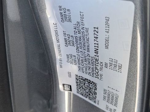 Used 2022 Chevrolet Colorado Z71 w/ Safety Package image 20