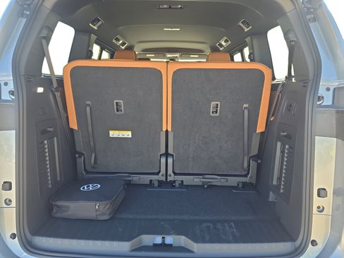 New 2025 Volkswagen ID. Buzz Pro S image 5