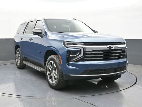 New 2026 Chevrolet Tahoe LS w/ LPO, Dark Essentials Package AWD/4WD image 15