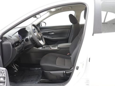 Used 2023 Nissan Sentra SV FWD image 5