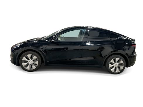 Certified 2023 Tesla Model Y Long Range AWD/4WD image 3