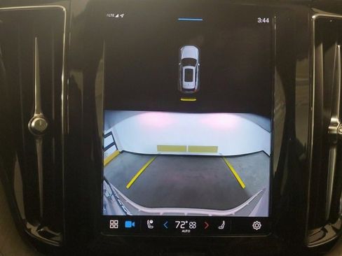 Used 2022 Volvo XC60 B5 Inscription w/ Advanced Package image 19