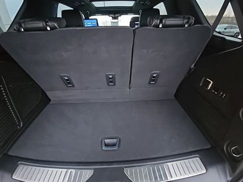 Used 2023 Chevrolet Tahoe Premier w/ Advanced Technology Package image 20