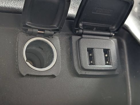 Used 2019 Chevrolet Suburban LT AWD/4WD image 36