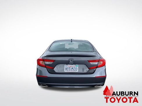 Used 2018 Honda Accord Sport image 7