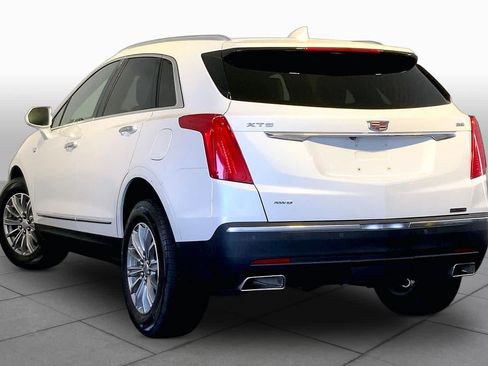 Used 2017 Cadillac XT5 Luxury w/ Driver Awareness Package AWD/4WD image 12