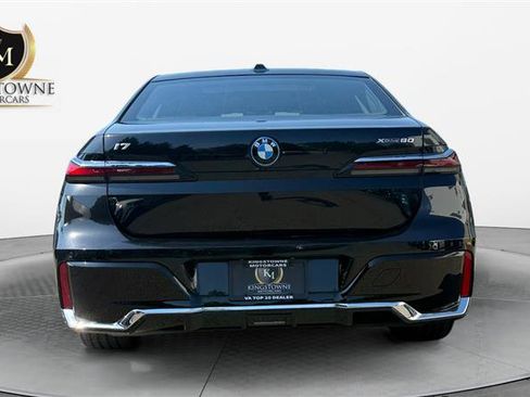 Used 2023 BMW i7 xDrive60 AWD/4WD image 4