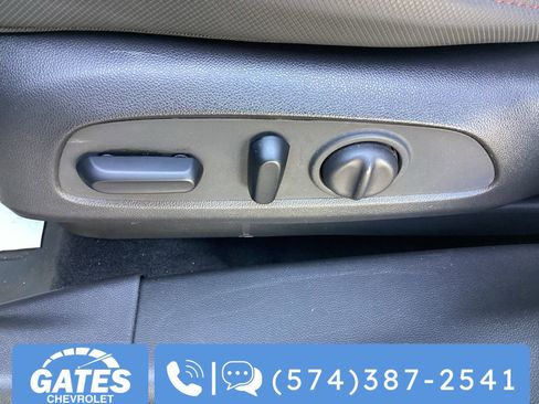 Used 2023 Chevrolet TrailBlazer RS image 16