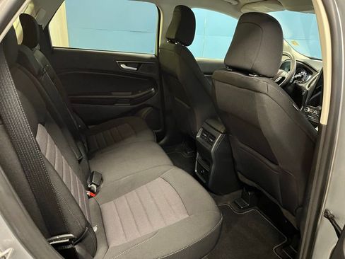 Used 2024 Ford Edge SE image 19