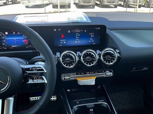 New 2026 Mercedes-Benz GLA 250 image 6