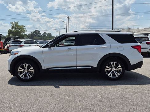 Used 2020 Ford Explorer Platinum w/ Premium Technology Package AWD/4WD image 6