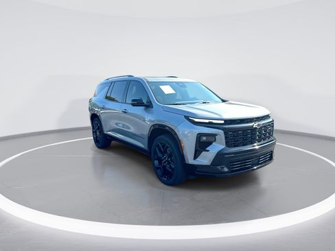 Used 2026 Chevrolet Traverse RS AWD/4WD image 2