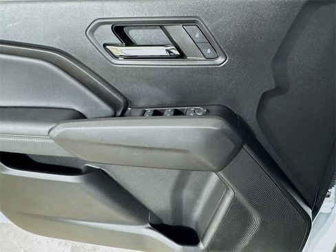 Used 2024 GMC Canyon Elevation image 16