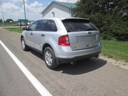 Used 2012 Ford Edge SE FWD image 3