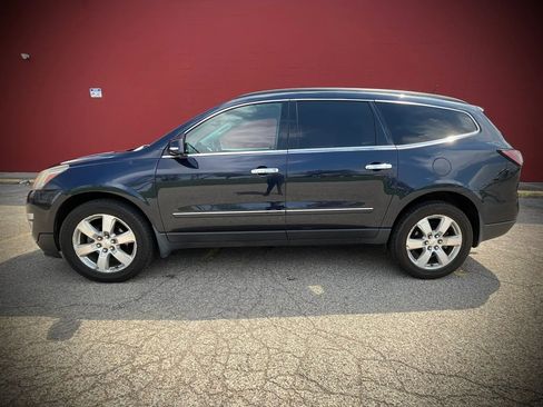 Used 2016 Chevrolet Traverse LTZ image 2