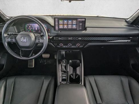 Used 2023 Honda Accord Sport image 9