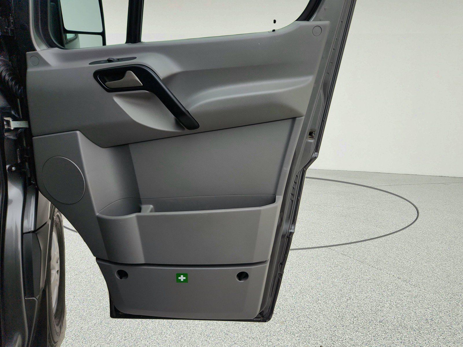 Used 2016 Mercedes-Benz Sprinter 2500 image 27