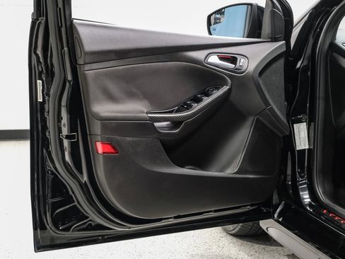 Used 2016 Ford Focus ST w/ Equipment Group 402A image 51