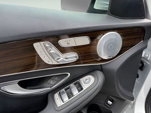 Used 2017 Mercedes-Benz C 300 4MATIC Sedan w/ Premium 2 Package image 19