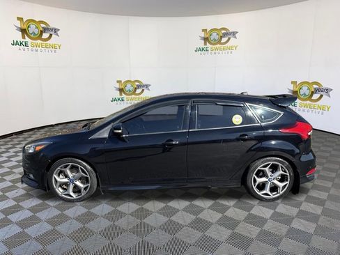 Used 2017 Ford Focus ST image 6