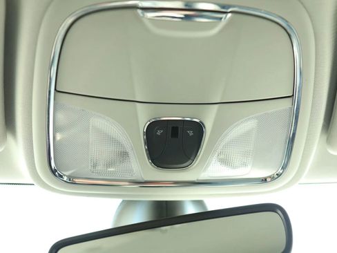 Used 2020 Jeep Cherokee Limited image 26