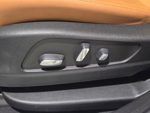 Used 2022 Cadillac XT5 Premium Luxury image 27