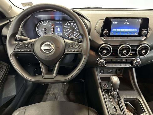 Used 2025 Nissan Sentra S image 19