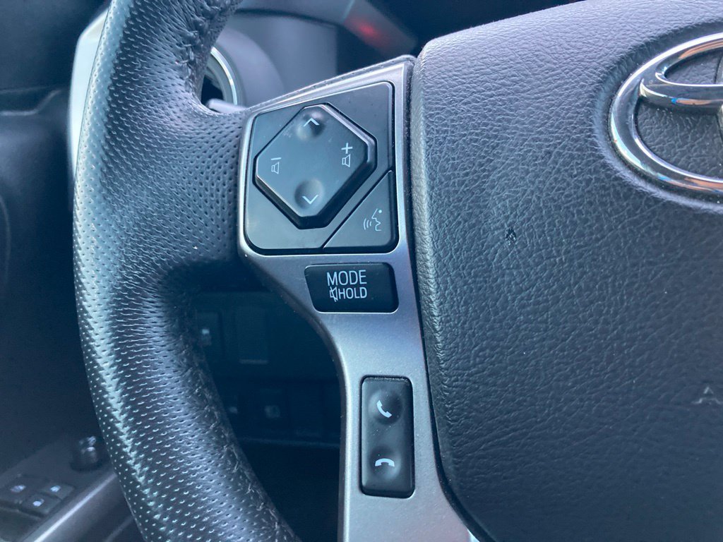 Used 2021 Toyota Tacoma SR5 RWD image 15