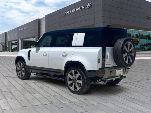 New 2026 Land Rover Defender 110 V8 AWD/4WD image 3