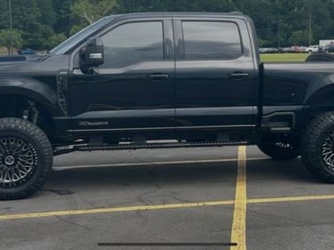 Used 2024 Ford F350 Lariat w/ Lariat Ultimate Package image 2