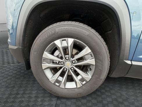 Used 2025 Chevrolet Equinox LT AWD/4WD image 16
