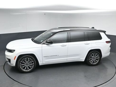 Used 2023 Jeep Grand Cherokee L Summit AWD/4WD image 49