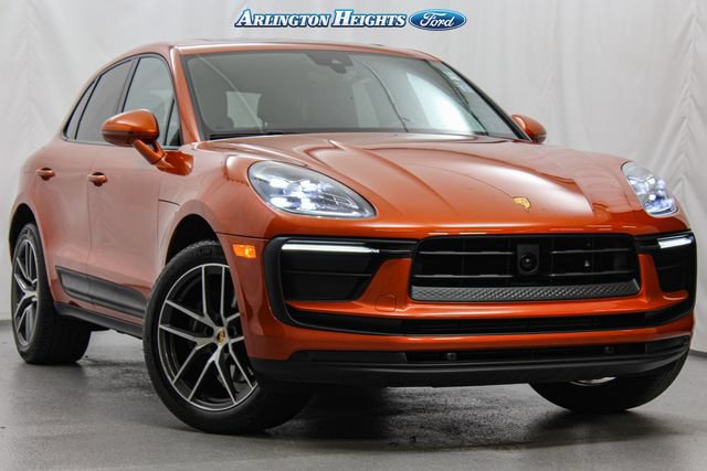 Used 2023 Porsche Macan AWD/4WD image 1
