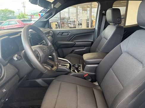 Used 2025 Chevrolet Colorado Trail Boss AWD/4WD image 12