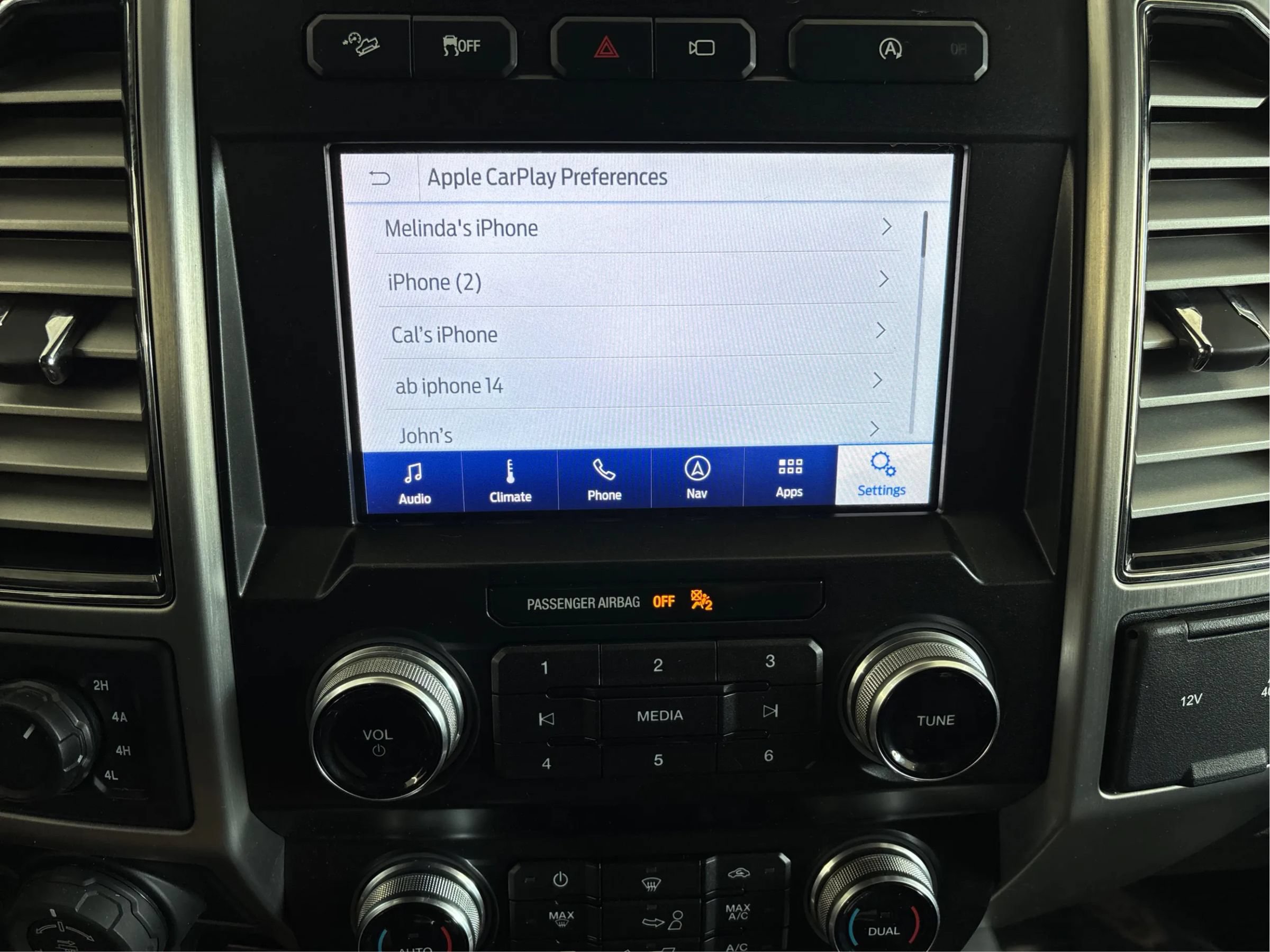 Used 2019 Ford F150 Platinum w/ Equipment Group 701A Luxury AWD/4WD image 44