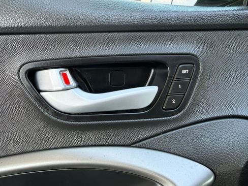Used 2018 Hyundai Santa Fe AWD w/ Cargo Package image 39