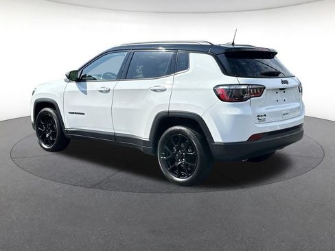 Certified 2024 Jeep Compass Latitude w/ Altitude Special Edition AWD/4WD image 3