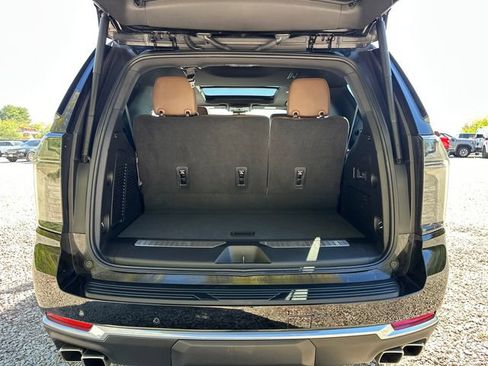 Used 2025 Chevrolet Tahoe High Country w/ Sun And Tow Package AWD/4WD image 13